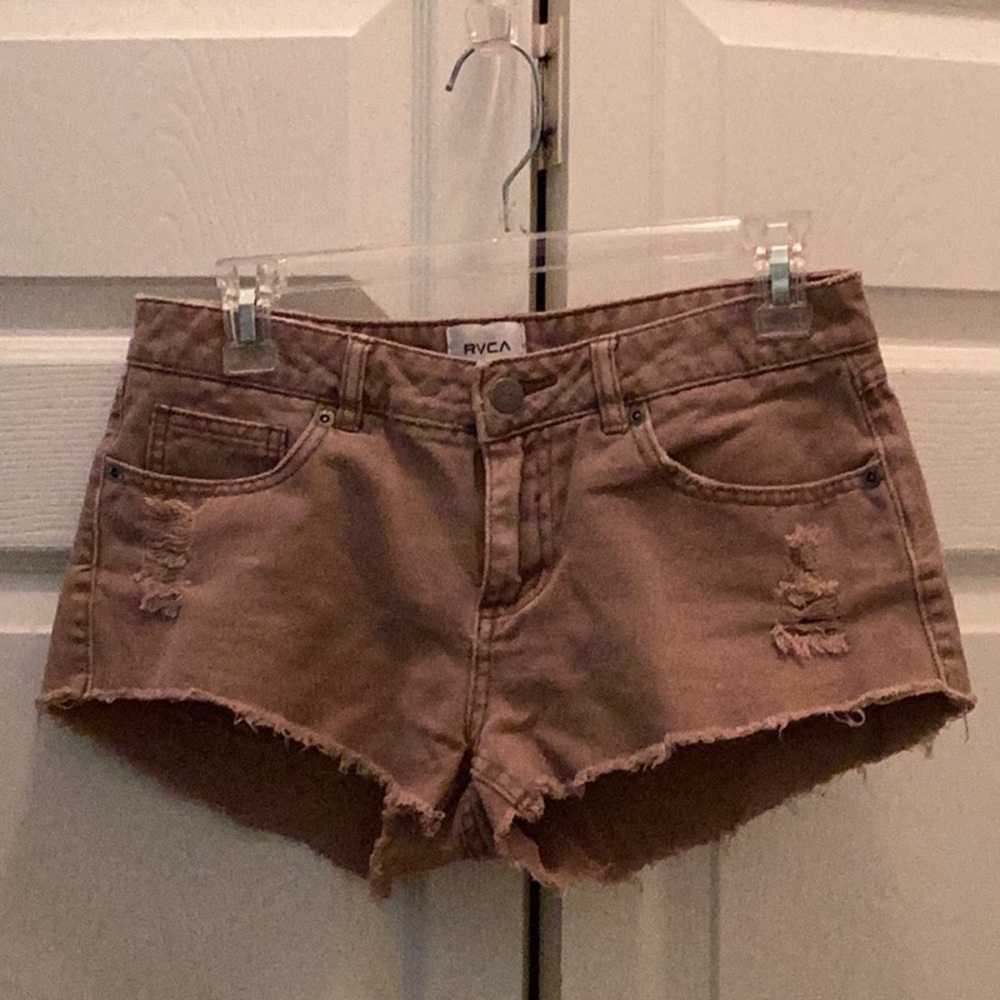 🌻NWOT RVCA Size 27 Shorts Fun to Wear 🌻